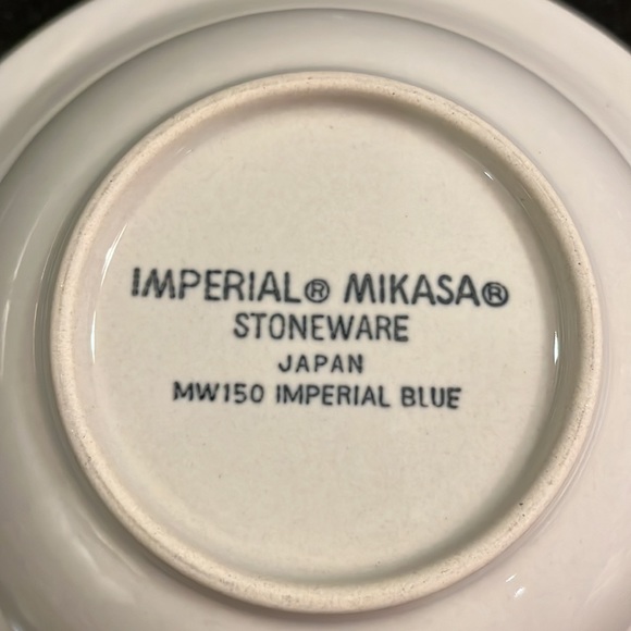 Mikasa Stoneware MW150 Imperial Blue Cereal Bowl - Set of 4 - Picture 6 of 6